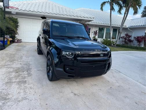 Black 2023 Land Rover Defender SE