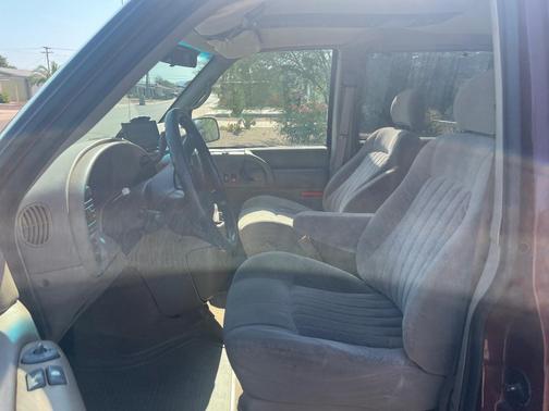 Brown 2003 Chevrolet Astro Base