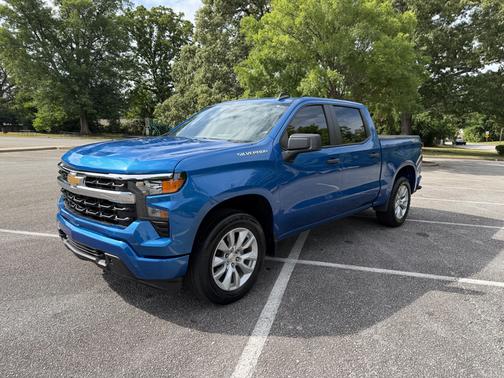 Blue 2022 Chevrolet Silverado 1500 Custom