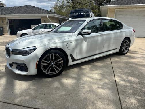 White 2017 BMW 740e xDrive iPerformance
