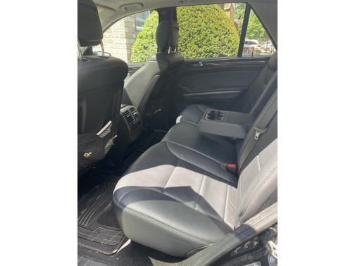 Black 2011 Mercedes-Benz M-Class ML 350