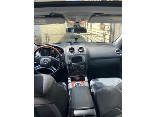 Black 2011 Mercedes-Benz M-Class ML 350