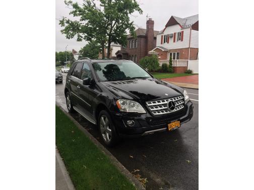 Black 2011 Mercedes-Benz M-Class ML 350