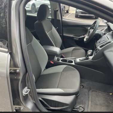 Black 2013 Ford Focus SE