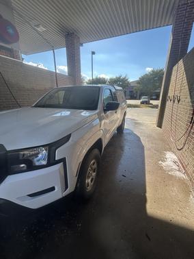 White 2022 Nissan Frontier S