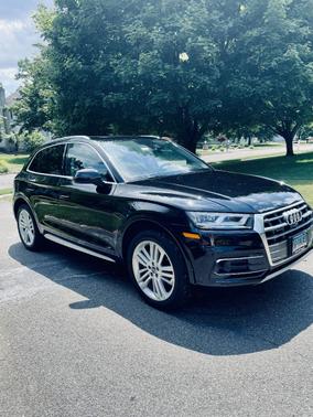 Black 2018 Audi Q5 2.0T Prestige