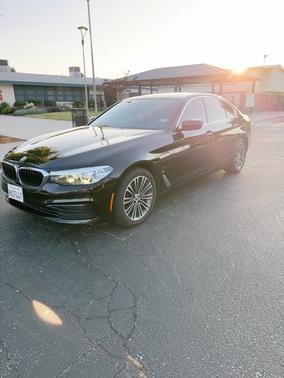 Black 2019 BMW 530e iPerformance