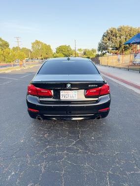 Black 2019 BMW 530e iPerformance