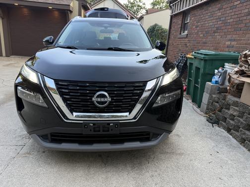 Black 2023 Nissan Rogue SV