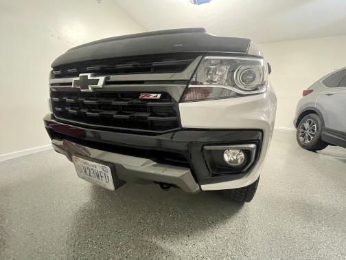 Photo 3 of 5 of 2022 Chevrolet Colorado Z71