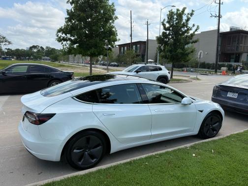 2020 Tesla Model 3 Standard Range Plus