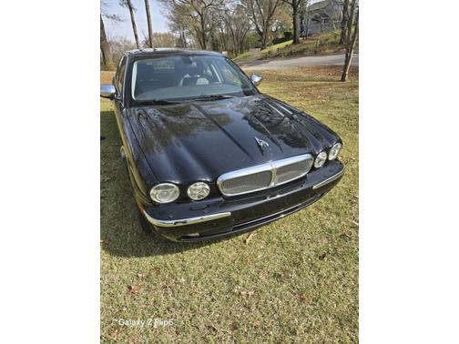 2007 Jaguar XJ8 Base