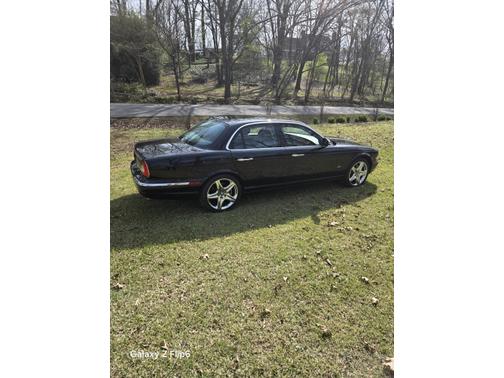 2007 Jaguar XJ8 Base