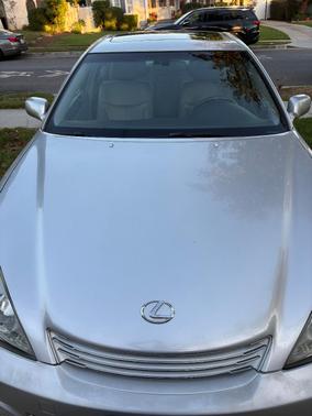 Silver 2002 Lexus ES 300 Base