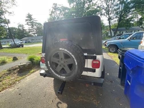Silver 2005 Jeep Wrangler Unlimited