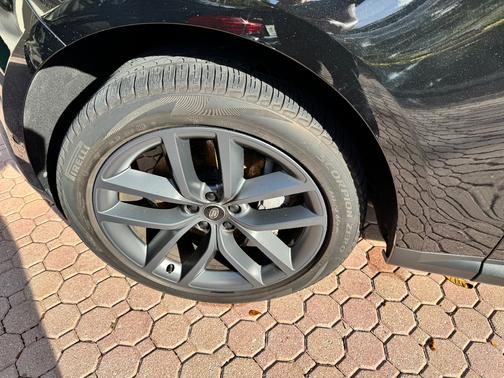 2024 Land Rover Range Rover Sport P360 SE