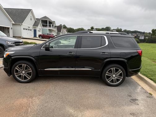 Black 2018 GMC Acadia Denali
