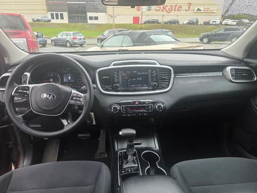 Purple 2019 Kia Sorento LX