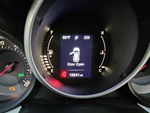 White 2016 FIAT 500X Easy