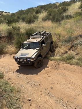 Green 2006 Hummer H2 Base