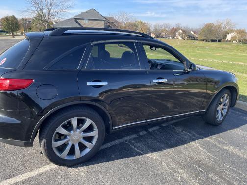 2004 INFINITI FX35 Base