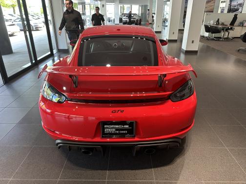 2023 Porsche 718 Cayman GT4