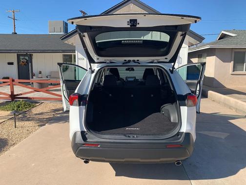 White 2020 Toyota RAV4 LE