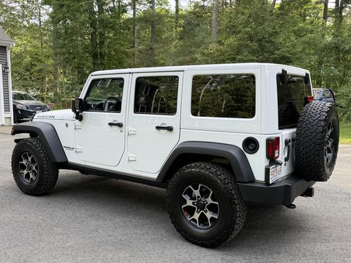 White 2017 Jeep Wrangler Unlimited Rubicon
