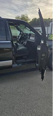 Black 2014 Lincoln Navigator L