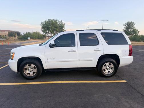 White 2007 Chevrolet Tahoe LT