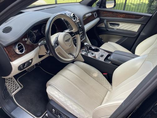 2018 Bentley Bentayga W12 Signature