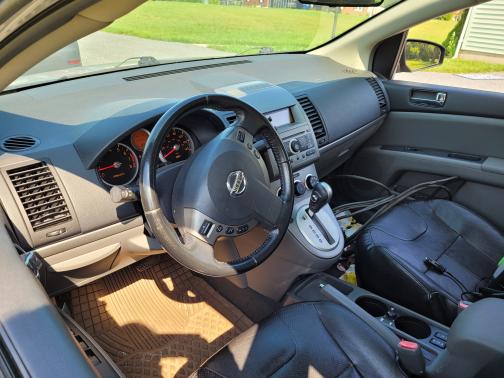 Photo 5 of 10 of 2009 Nissan Sentra 2.0 SL