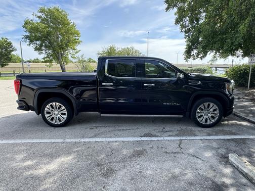 Black 2020 GMC Sierra 1500 Denali
