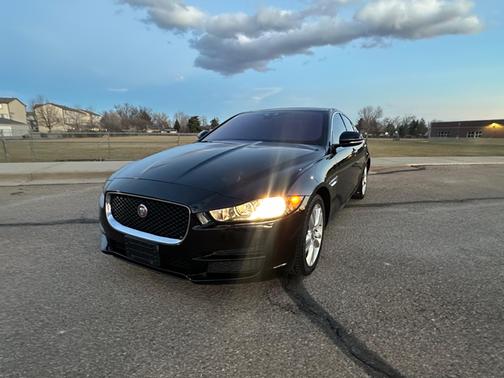 2017 Jaguar XE 25t