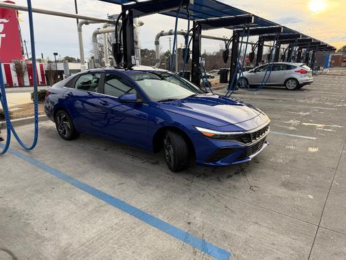 2025 Hyundai ELANTRA SEL Convenience