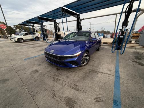 2025 Hyundai ELANTRA SEL Convenience