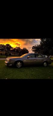 Photo 2 of 12 of 2004 Cadillac DeVille Base