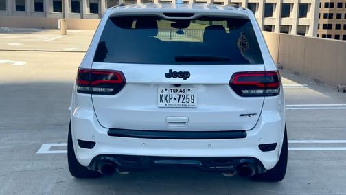 White 2017 Jeep Grand Cherokee SRT