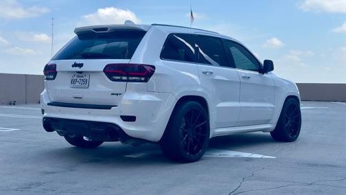 White 2017 Jeep Grand Cherokee SRT