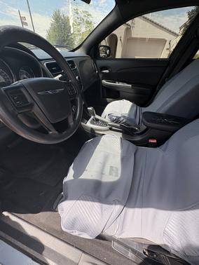 2014 Chrysler 200 LX