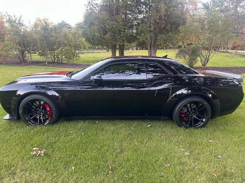 Black 2020 Dodge Challenger SRT Hellcat