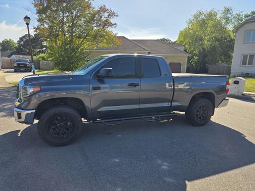 Gray 2021 Toyota Tundra SR5