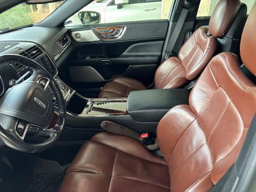 Beige 2018 Lincoln Continental Reserve