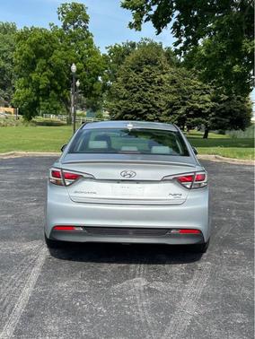 Silver 2017 Hyundai SONATA Hybrid Limited