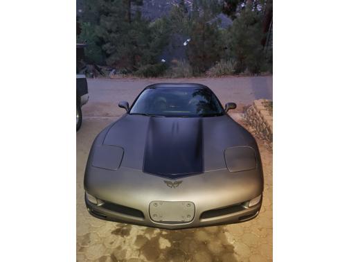 Gray 2000 Chevrolet Corvette Base