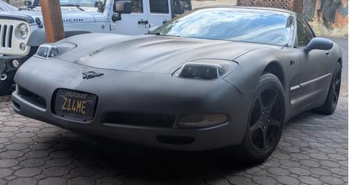 Gray 2000 Chevrolet Corvette Base