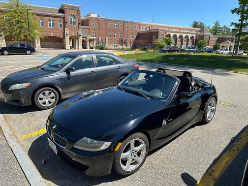 Black 2008 BMW Z4 3.0i Roadster