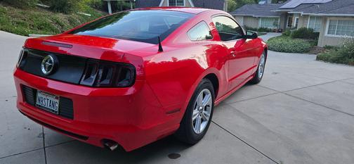 Red 2014 Ford Mustang V6