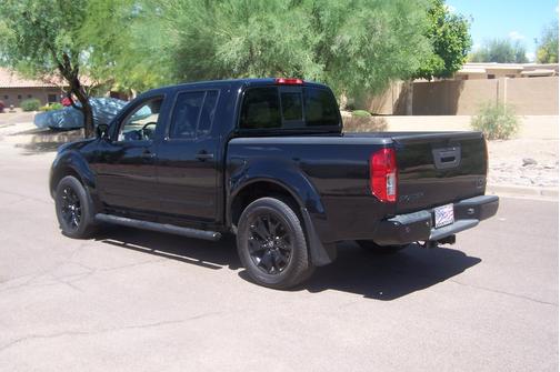 Black 2019 Nissan Frontier SV