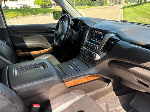 Black 2018 Chevrolet Suburban Premier